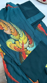 Green jumeira throw