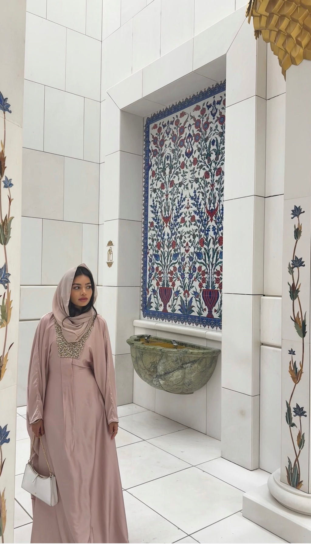 Faisa | Exquisite Fashion