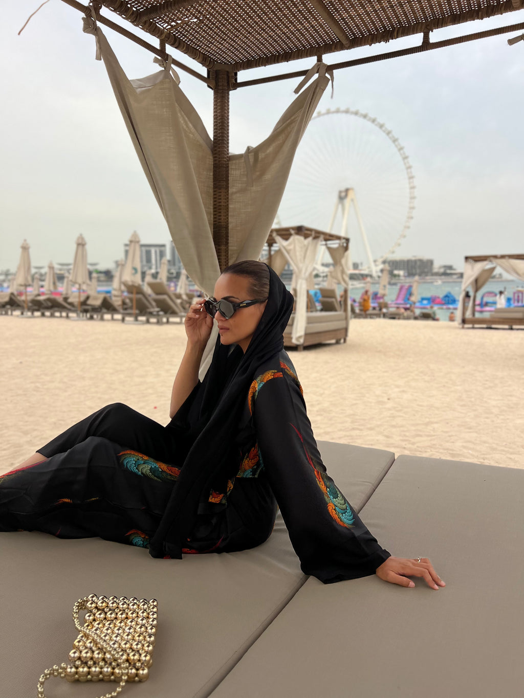 Jumeira throw